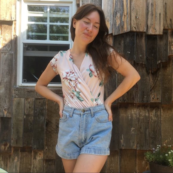 Pink Floral V Neck Bodysuit Size Small - Picture 2 of 11